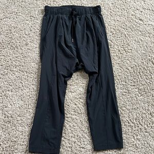 Lululemon cropped dance joggers leggings